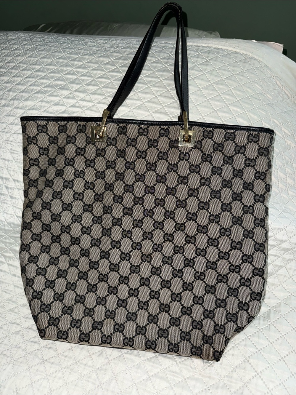 Authentic Gucci canvas tote with leather straps  002-1098